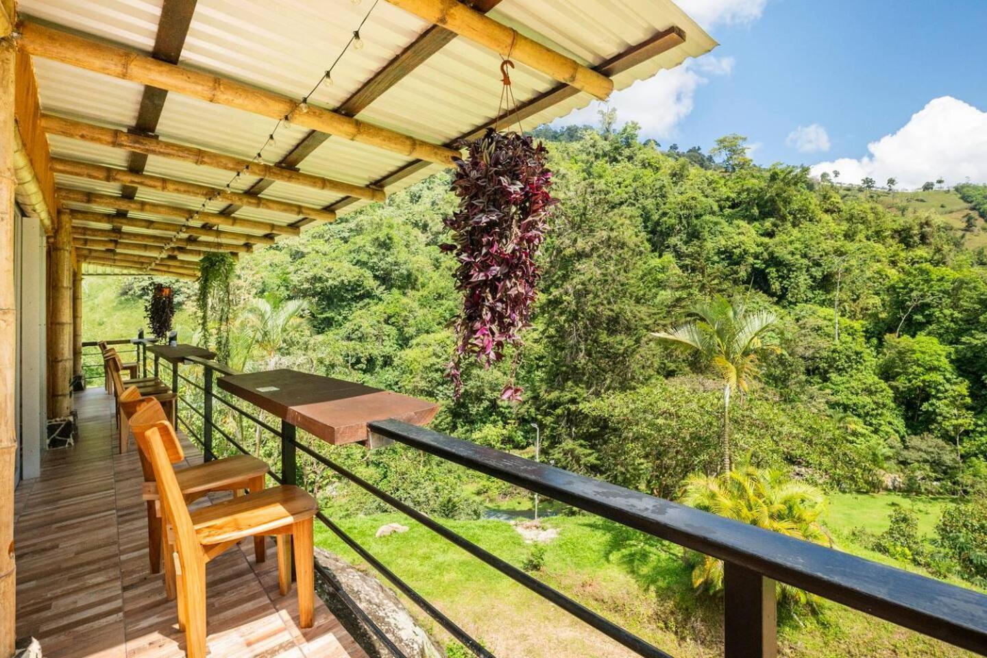Hotel Rivel - Restaurant & Nature Retreat Turrialba Kültér fotó